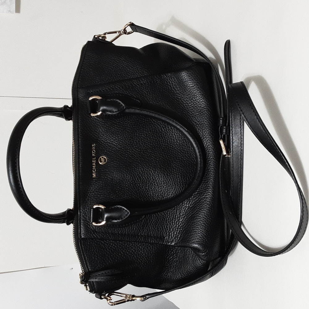 Michael kors Sienna Pebbled Leather Crossbody Bag
